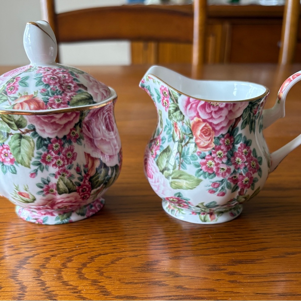 Floral Cream and Sugar Set